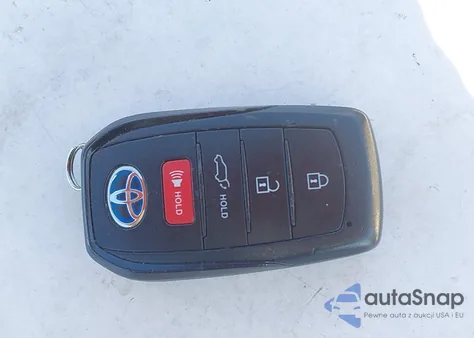 2021 Toyota Venza Xle из США, поврежденный, VIN JTEAAAAH2MJ067089